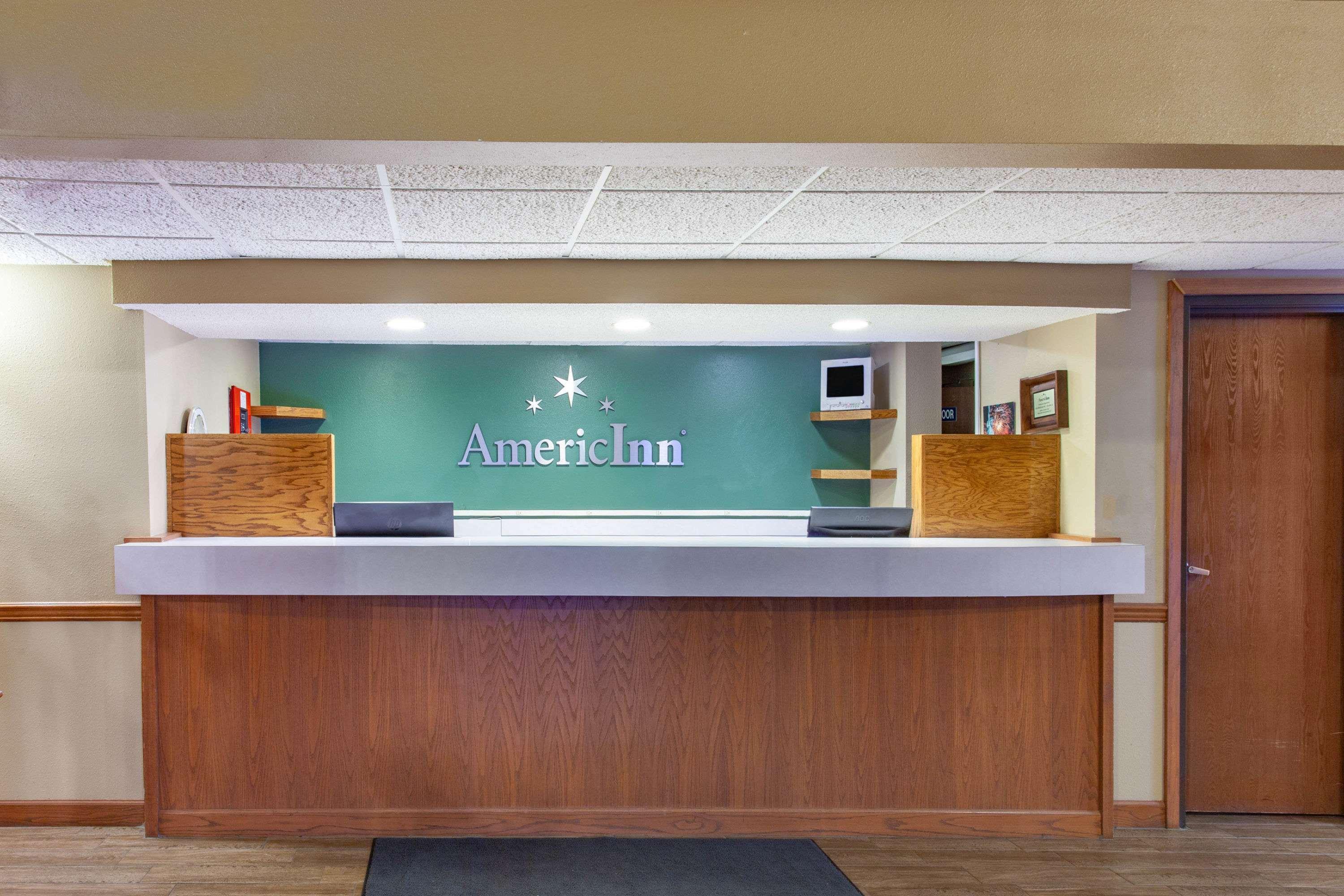 Americinn By Wyndham Hutchinson Екстер'єр фото